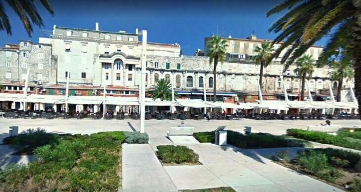 A Small Apartment For A Great Vacation "Ludi" Split Extérieur photo