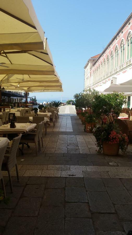 A Small Apartment For A Great Vacation "Ludi" Split Extérieur photo