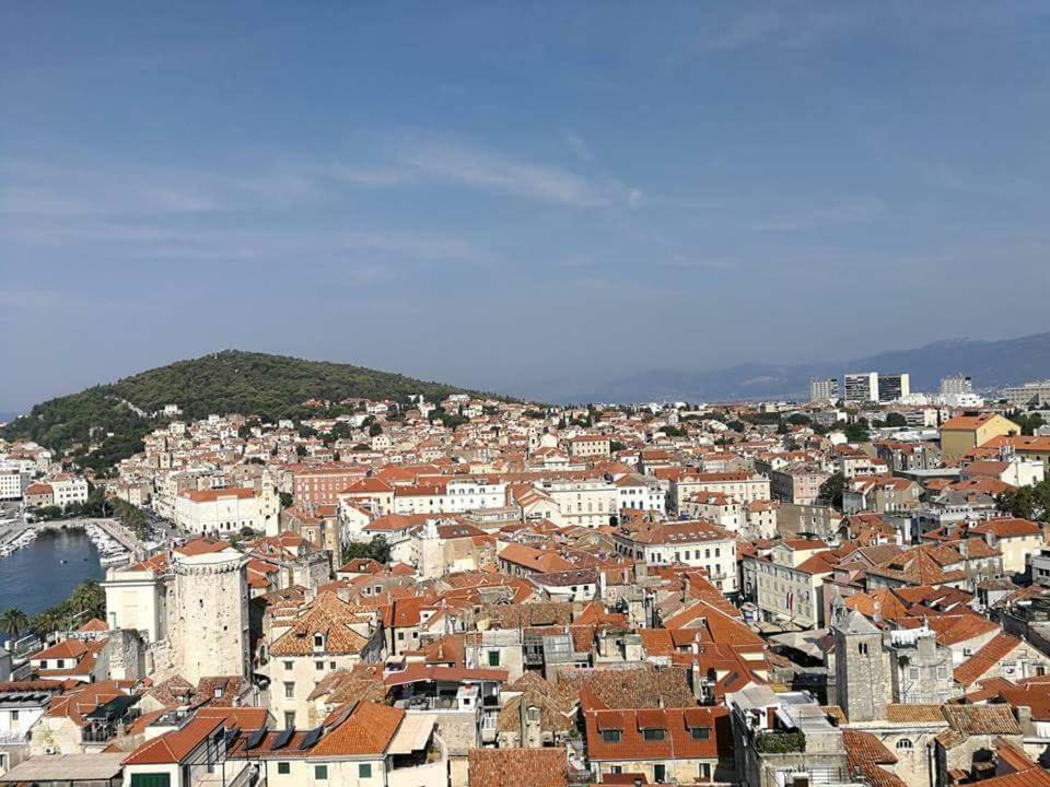 A Small Apartment For A Great Vacation "Ludi" Split Extérieur photo