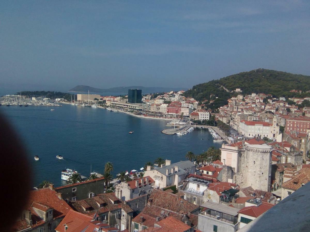 A Small Apartment For A Great Vacation "Ludi" Split Extérieur photo